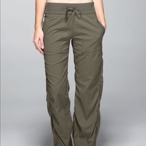 Lululemon dance studio pant green size 4